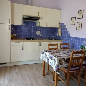 Casa Papaveri Rossi , Finale Ligure Italien